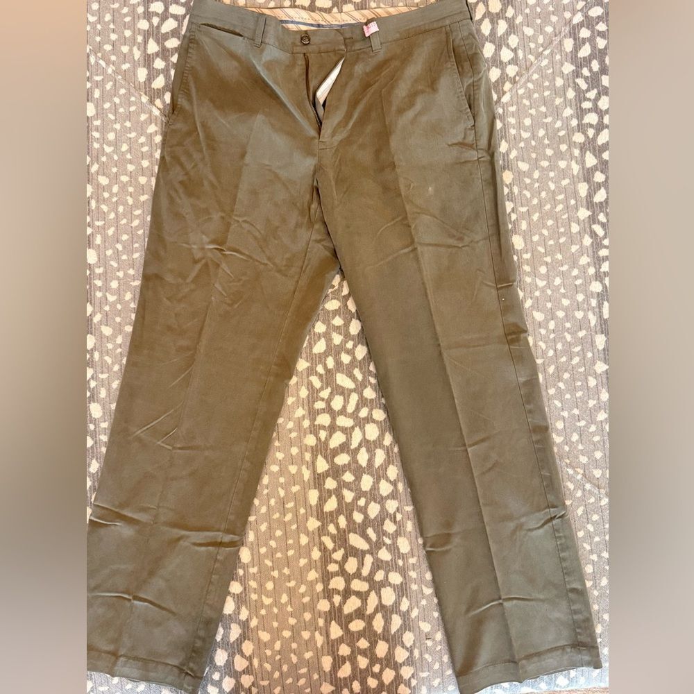 Tommy Bahama Men's Khaki Chinos